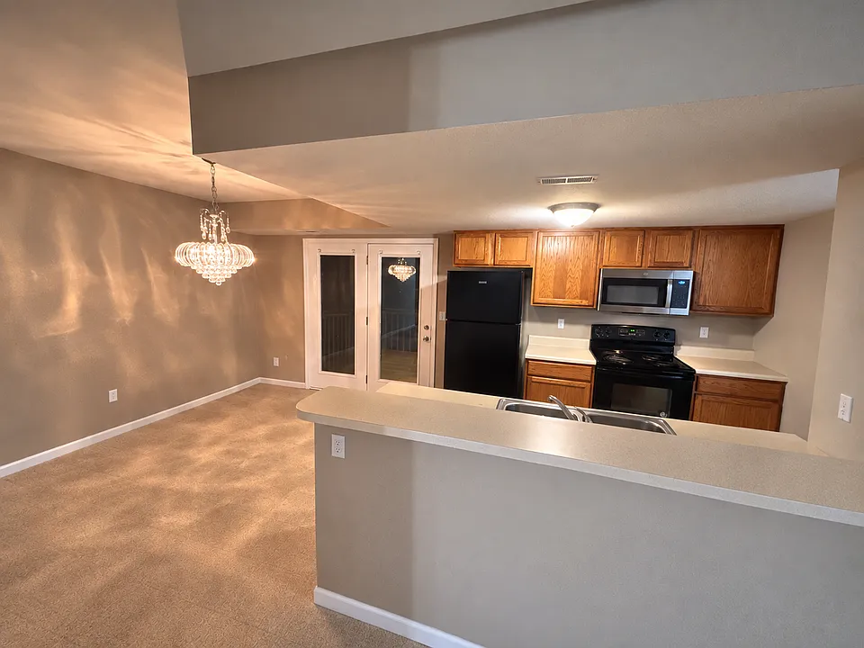 2405 Creeks Edge Ct