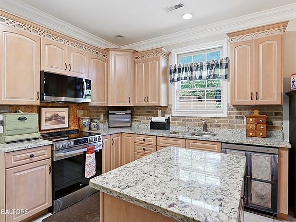 5th image of 7510 School View Way
