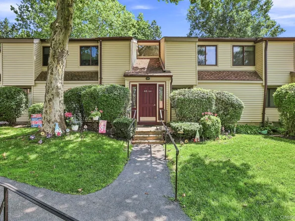 45 Jefferson Oval #H, Yorktown Heights, NY 10598