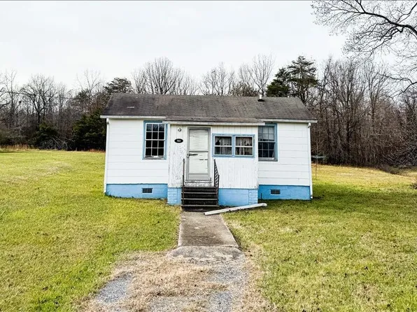 561 Patterson St, Appomattox, VA 24522