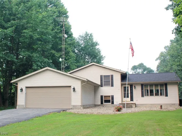 9555 S Salem Warren Rd, Salem, OH 44460