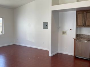 11623 W Oxnard St, North Hollywood, CA 91606