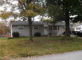 206 Hill Dr, Gray Summit, MO 63039