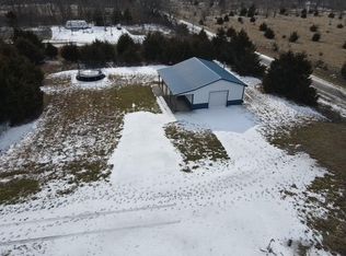 30-34 Yellowstone Dr, Lacygne, KS 66040