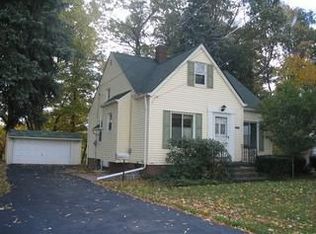 22791 Mastick Rd, Fairview Park, OH 44126