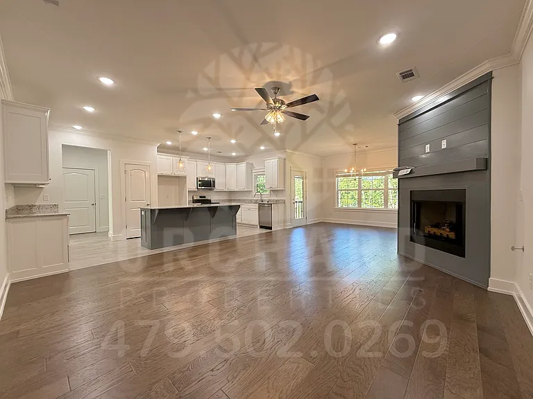 1 Gretna Green Ln — Photo 2