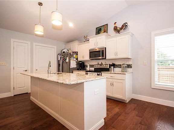 5th image of 2843 Whitetail Dr