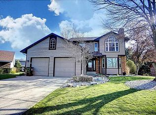 1207 Charleston Ct, Troy, OH
