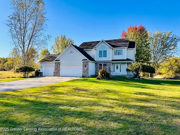 2632 Narrow Lake Rd, Charlotte, MI 48813