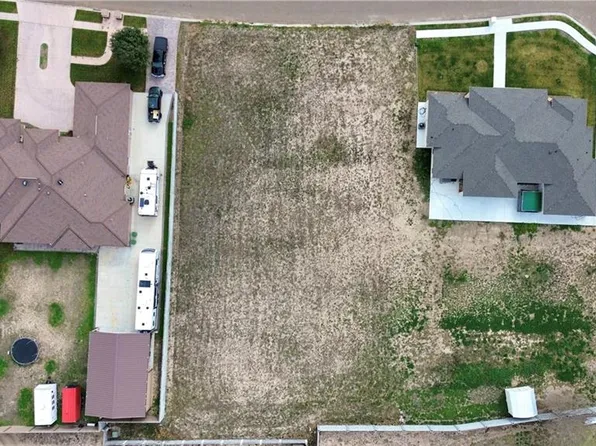 418 Anaqua Dr, Rio Grande City, TX 78582
