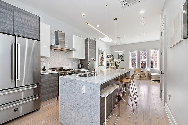 1st image of 815 Prospect Pl #C