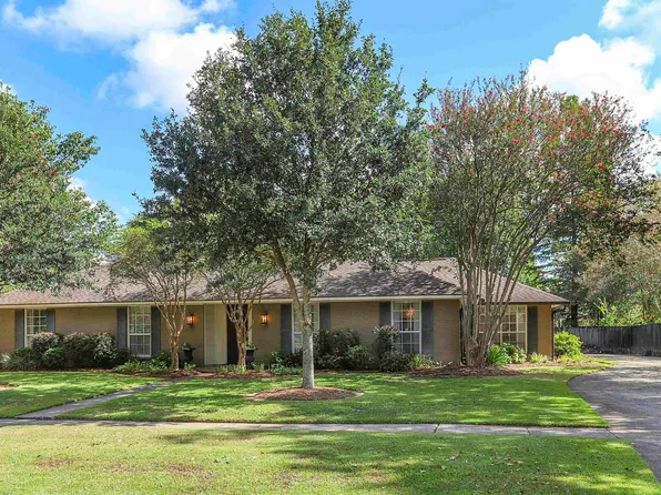 12001 N Oak Hills Pkwy, Baton Rouge, LA 70810