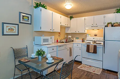 Park Ridge Apartments Photo 1