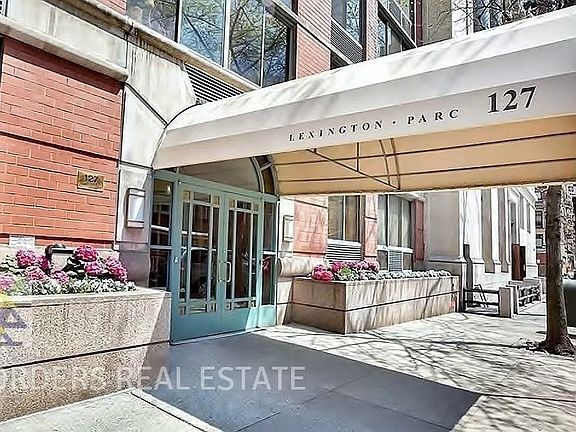 3rd image of 127 E 30th St APT 18A