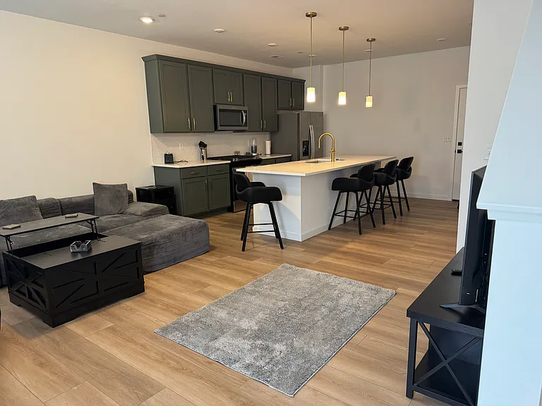 764 Nob Hill Ln — Photo 37