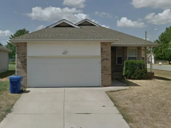 863 S Hickory Ln, Nixa, MO 65714