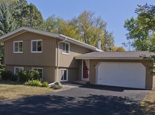 13507 Mayview Ct, Minnetonka, MN 55345