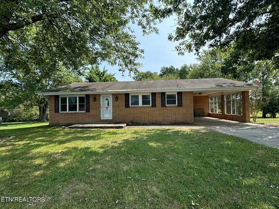 1st image of 492 Hillcrest Dr