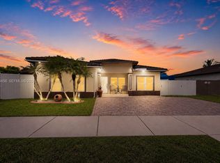 25501 SW 132nd Ave, Homestead, FL 33032