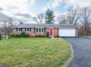 9 Hunting Hills Dr, Landenberg, PA 19350