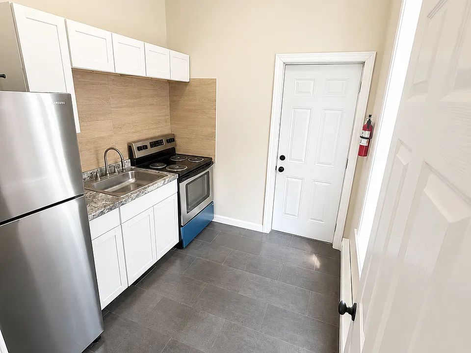 229 S 6th St #2