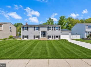 28 Spring Hill Dr, Laurel Springs, NJ 08021