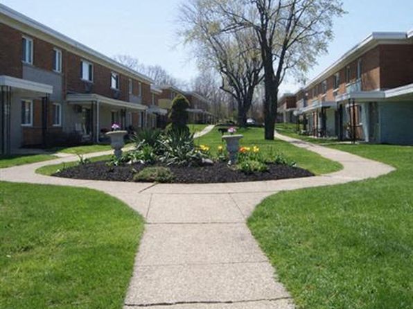 Cedarwood Estates Apartments | 35124 Euclid Ave, Willoughby, OH