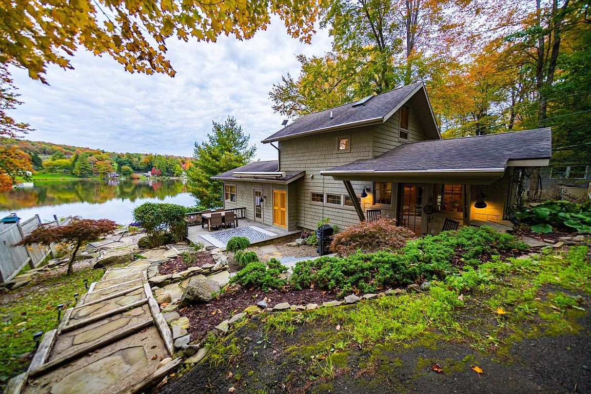 44 S Lake Rd, Friendsville, PA 18818 Zillow