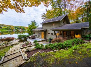 44 S Lake Rd, Friendsville, PA 18818