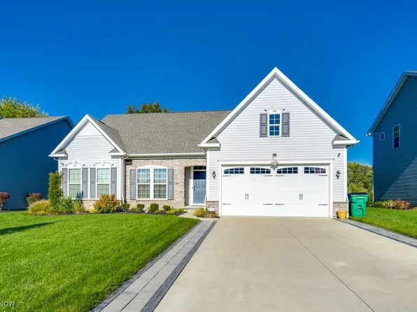 129 Ava June Dr, Painesville, OH 44077