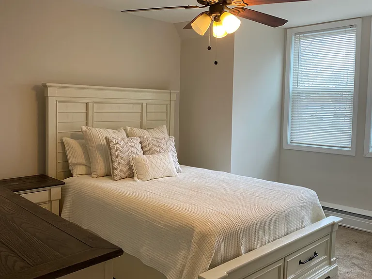 2278 Williams Ave #6 — Photo 3