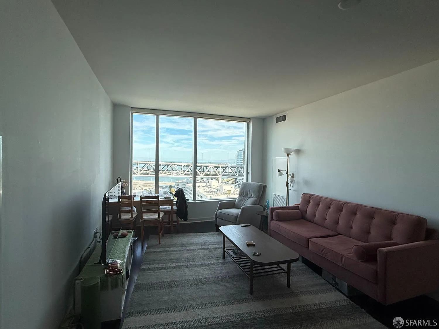 2 bed, 2.0 bath, 1180 sqft, $7,900 — Photo 3