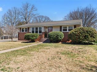 1401 Kenwood St, Winston Salem, NC 27103