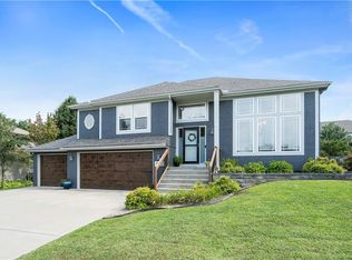 9031 NE 101st St, Kansas City, MO 64157
