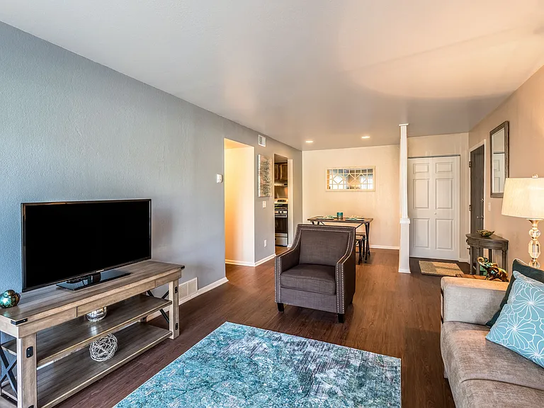 Meridian Meadows Apartments — Photo 11