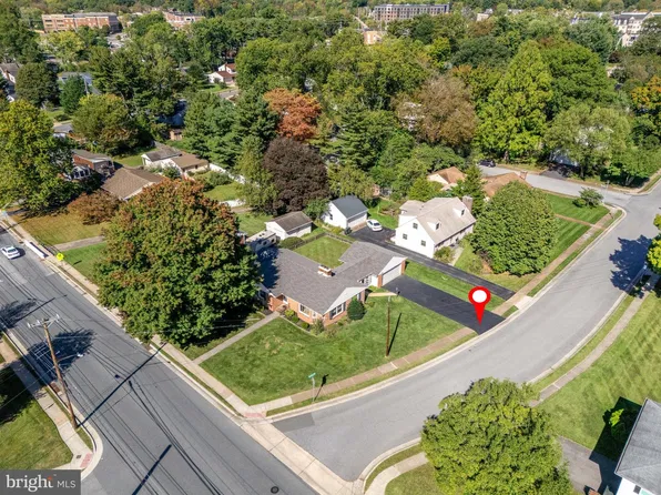 118 W Park Pl, Newark, DE 19711