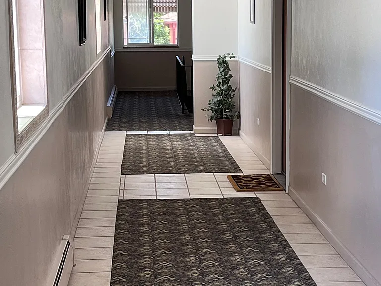 909 S Pearl St #204 — Photo 14