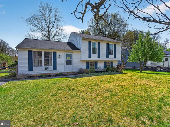 721 Paul Dr, Aberdeen, MD 21001