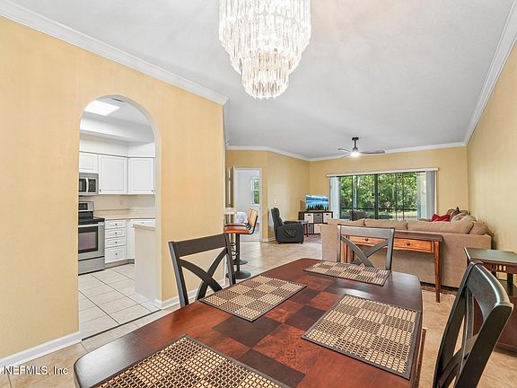 3rd image of 1806 VISTA COVE Road