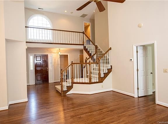 5th image of 4913 Sanderson Ln