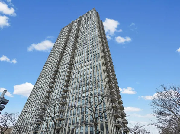 1660 N La Salle Dr APT 3809, Chicago, IL 60614