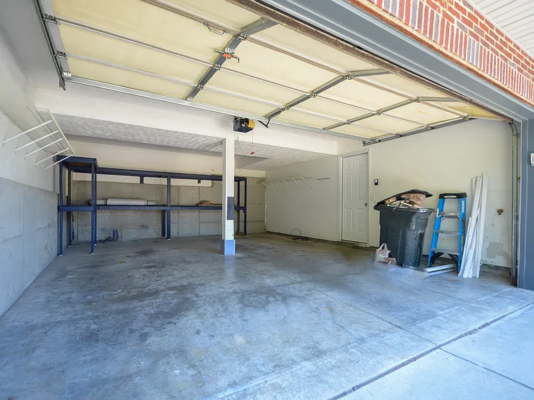 2691 Mary Jane Ct — Photo 29