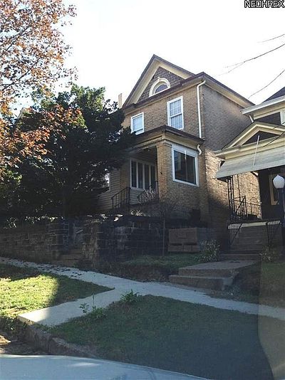 1st image of 328 Vine St