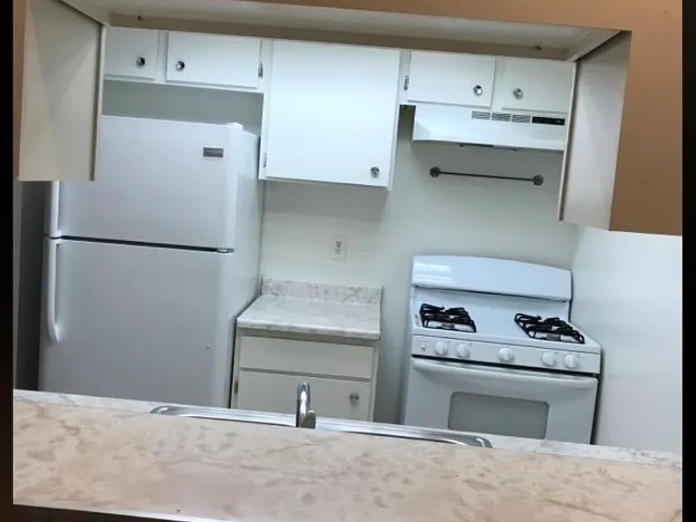 Paramount Apartments, LLC — Photo 5