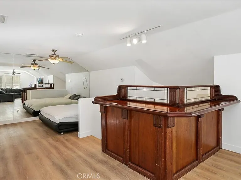 23679 Ridgeway — Photo 32