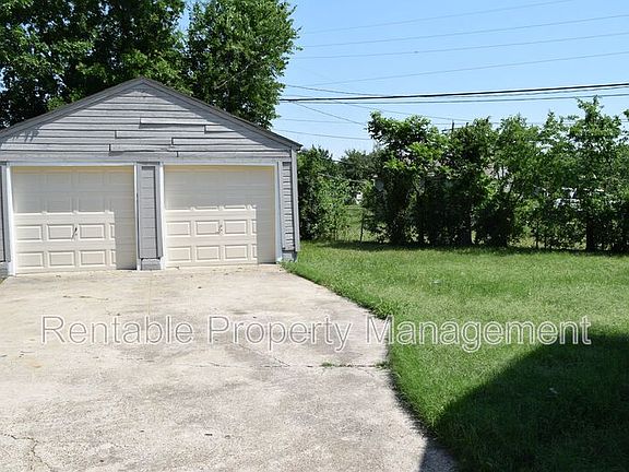 4th image of 610 NW 18th St