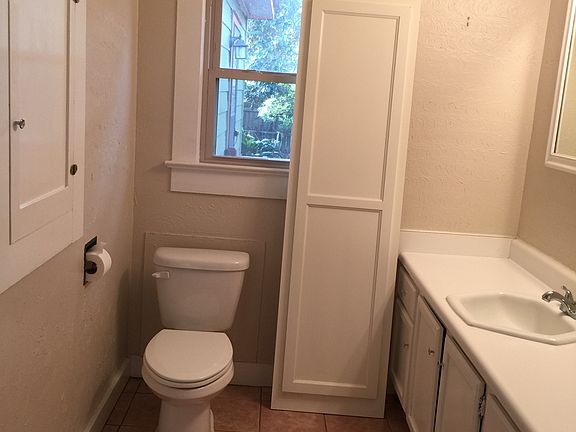 5th image of 619 Saint Patrick St #House