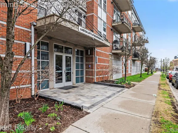 66 Winder St, Detroit, MI 48201