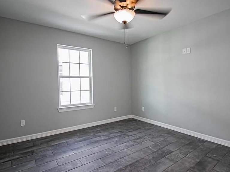 Southridge Dr — Photo 7