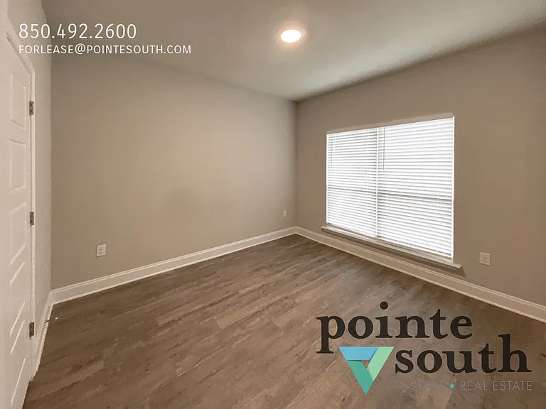 31436 Memphis Loop — Photo 13